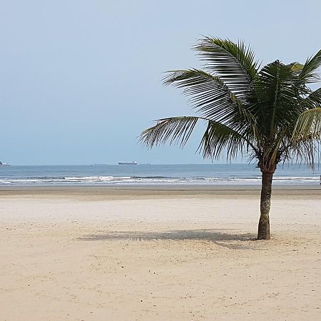 Apartamento em frente a Praia do Embaré - Santos Exterior foto